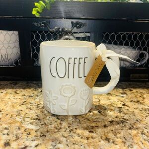Rae Dunn “COFFEE” Mug – New with Tag 🏷️